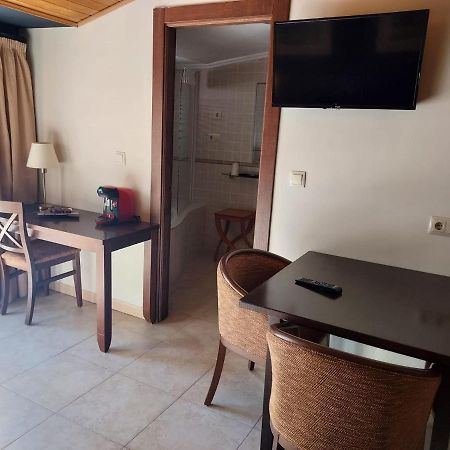 Hotel Masia El Molinete Mora de Rubielos Bagian luar foto