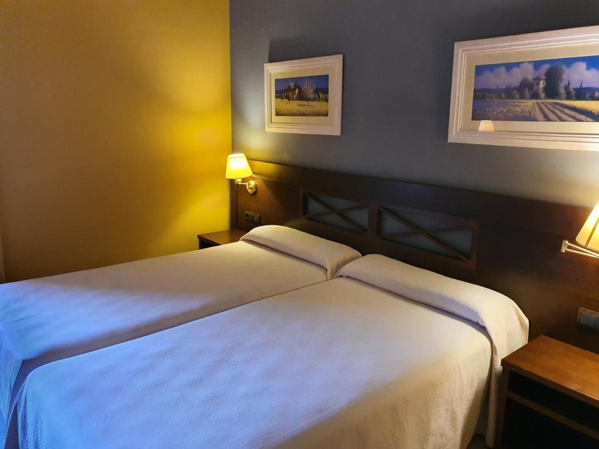 Hotel Masia El Molinete Mora de Rubielos Bagian luar foto